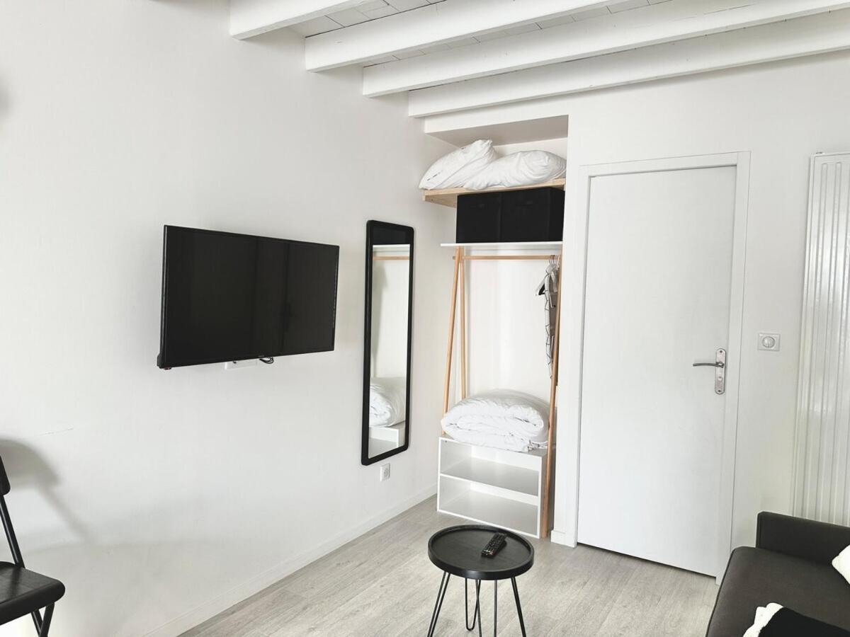 Le Patio De Loiseau Apartamento Le Mans Quarto foto